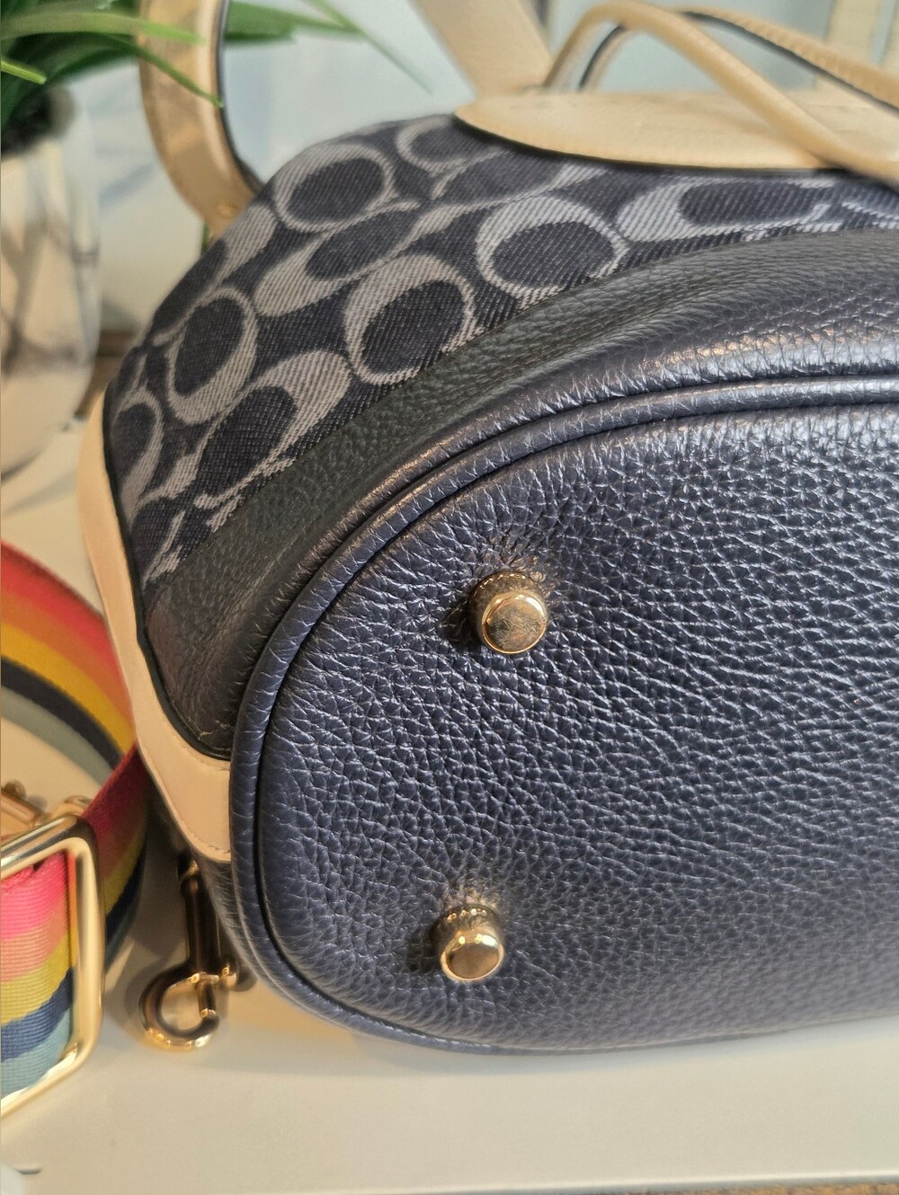 Coach Dempsey Drawstring Bucket Bag in Signature Denim - Picture 7 of 12
